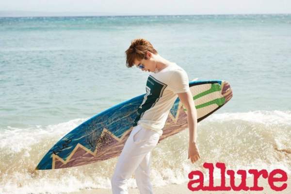 Lee Jong Suk tươi tắn trong loạt ảnh chụp mùa hè 5