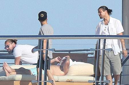 Tài tử Leonardo DiCaprio “phớt lờ” thảm đỏ Cannes 4