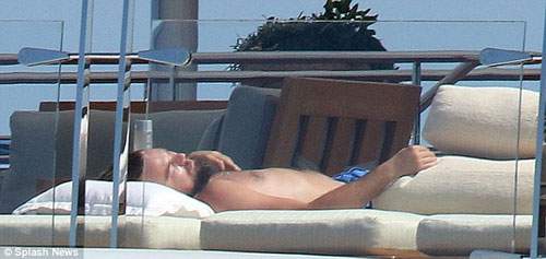 Leo DiCaprio "phớt lờ" LHP Cannes đi chơi du thuyền 3