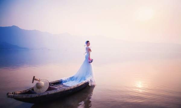 Ảnh cưới trên đỉnh đèo Hải Vân của cặp đôi Trà Vinh 3