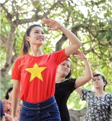 Nữ sinh dân tộc Cờ Lao xinh đẹp sở hữu hàng loạt giải thưởng 12