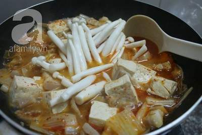 Cách nấu canh kim chi đậu thịt chua cay, đậm đà bữa tối 7