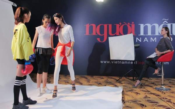 Thanh Hằng hướng dẫn thí sinh Next Top Model đấm bốc 6