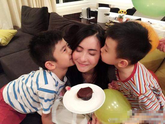 Trương Bá Chi đón sinh nhật hạnh phúc sau tin có bầu 3