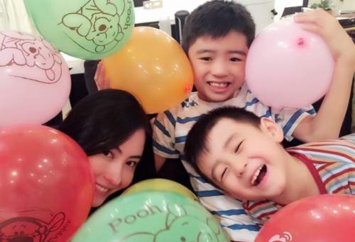 Trương Bá Chi mừng sinh nhật 35 tuổi bên các con 2