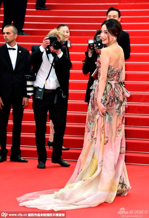 Thư Kỳ không photoshop vẫn rạng ngời trên thảm đỏ Cannes 5