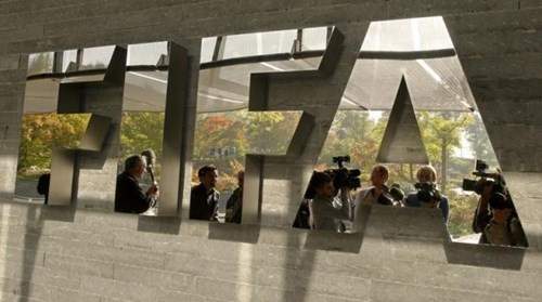 Những câu hỏi quanh vụ bắt giữ các quan chức FIFA 2