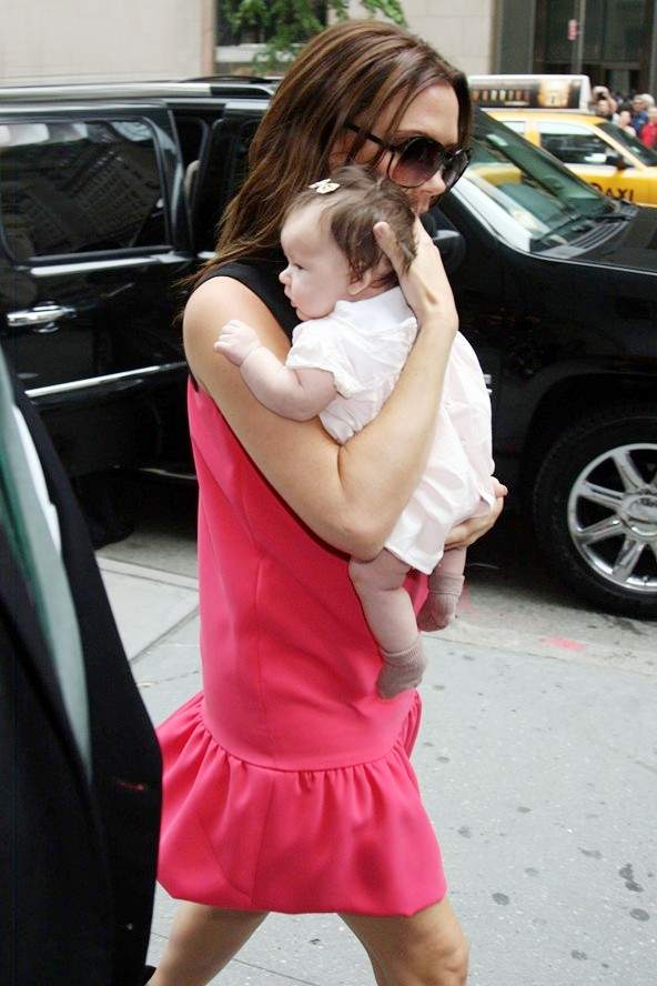 Harper Beckham - Nhóc tỳ mặc đẹp từ thuở lọt lòng 2