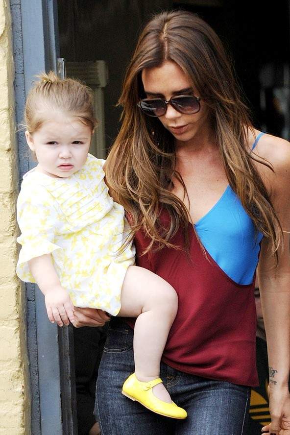 Harper Beckham - Nhóc tỳ mặc đẹp từ thuở lọt lòng 10