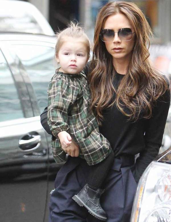 Harper Beckham - Nhóc tỳ mặc đẹp từ thuở lọt lòng 8