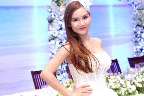 Anh Thúy X-Factor: "Tôi được chồng cưng từ khi chưa cưới" 9