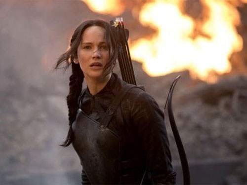 Jennifer Lawrence khoe hình ảnh đầu tiên về "Húng nhại 2" 2