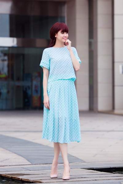 Street style thanh lịch và gợi cảm của Trương Quỳnh Anh 9