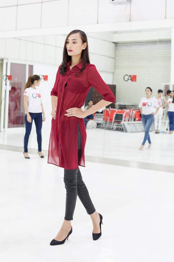 Lê Thúy thử sức chỉ đạo catwalk 6