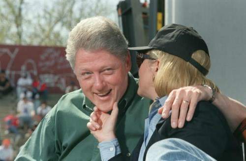 Cựu Tổng thống Mỹ Bill Clinton nói gì về bà Hillary? 3