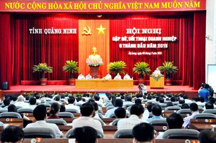 Lãnh đạo tỉnh Quảng Ninh đối thoại với 400 doanh nghiệp 2