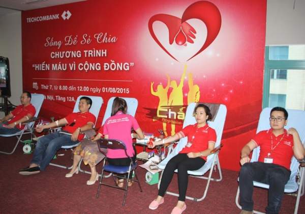 Hơn 600 nhân viên Techcombank hiến máu tình nguyện sẻ chia cùng cộng đồng 4