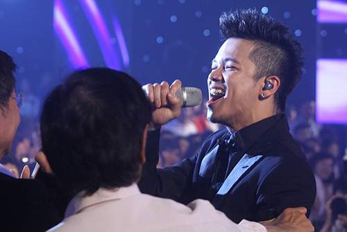 Trọng Hiếu trở thành Quán quân Vietnam Idol 2015 21