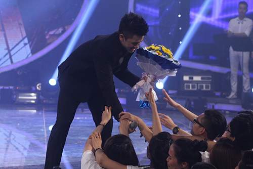 Trọng Hiếu trở thành Quán quân Vietnam Idol 2015 12