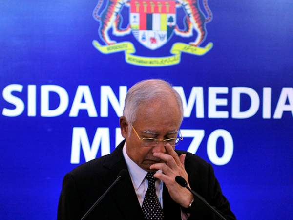 Malaysia khẳng định mảnh vỡ trên đảo Reunion “là của MH370” 2
