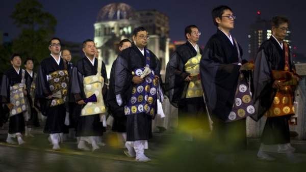 Nhật Bản tưởng niệm 70 năm thảm kịch nguyên tử tại Hiroshima 12