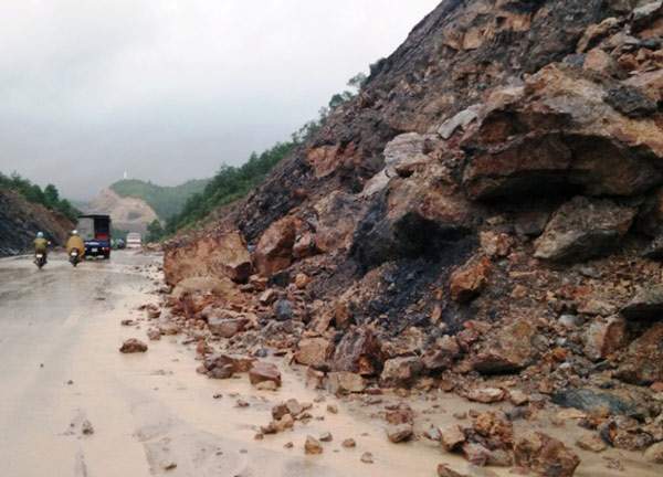 Quảng Ninh tan hoang sau cơn mưa lũ lịch sử 4