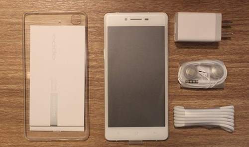 Cận cảnh chiếc Oppo R7 Lite 2