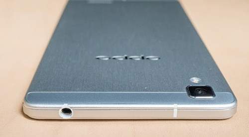 Cận cảnh chiếc Oppo R7 Lite 4