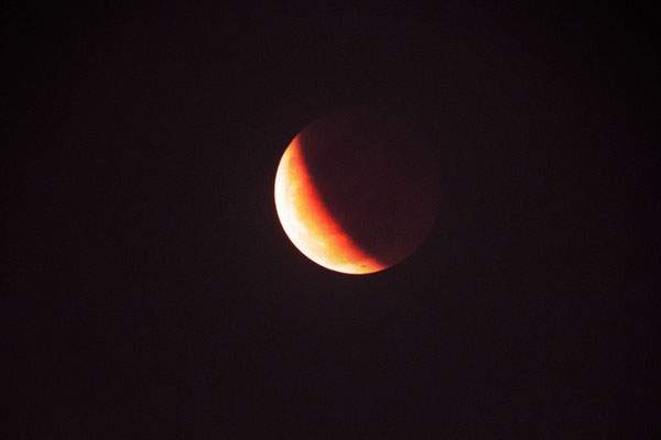 Hot: Chờ đón hiện tượng "Siêu trăng máu" lần đầu tiên xuất hiện trong 30 năm 3