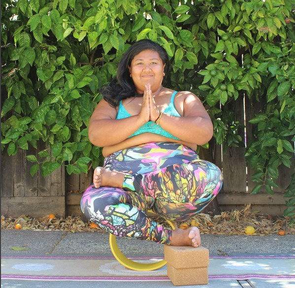 Dẻo dai với yoga dù thân hình quá khổ 6