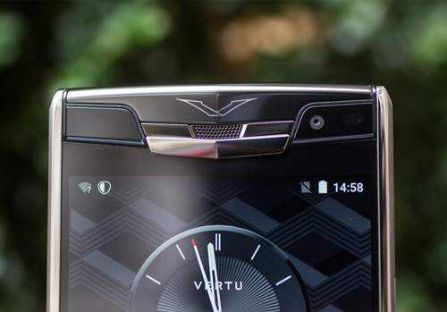 Ra mắt Vertu Signature Touch vỏ titan, giá 227 triệu đồng 3