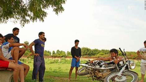 Khám phá ngôi làng toàn đàn ông "khỏe" nhất Ấn Độ 2