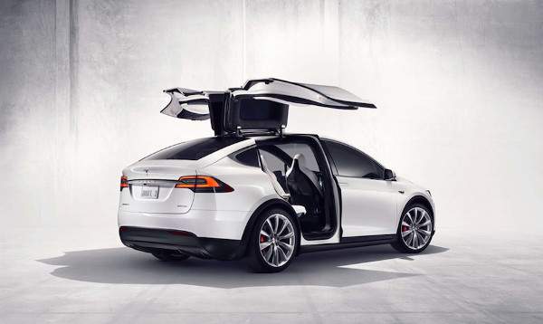 Tesla Model X chính thức ra mắt xe SUV chạy điện 3