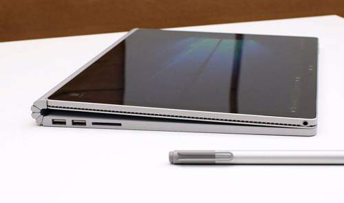 Surface Book của Microsoft “đè bẹp” MacBook Pro 3