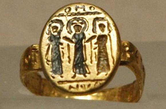 Nhẫn cưới trong thế giới cổ đại 3