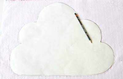 4 bước để mẹ học cách may gối hình đám mây cực yêu cho bé 2