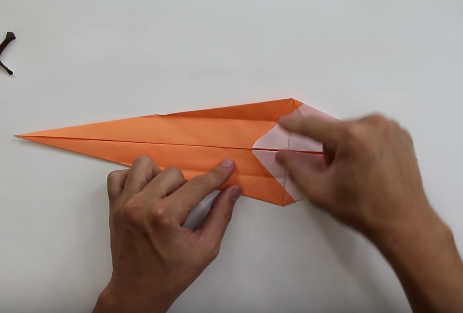 Cách làm kiếm bằng giấy theo phong cách Origami cho bé 4