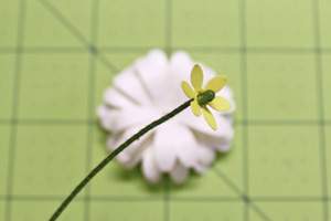 Cách làm hoa giấy siêu đẹp mà cực kì đơn giản 5