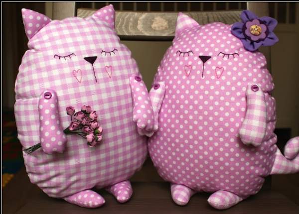Cách may gối handmade hình mèo béo ôm thật "đã tay" 10