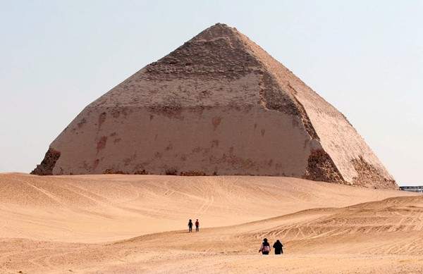 Ai Cập khởi động dự án "soi chụp" kim tự tháp bằng máy quét radar