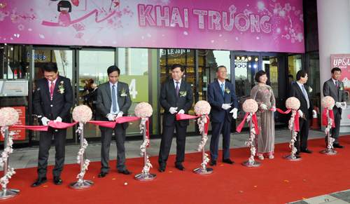 Aeon Mall Long Biên đón gần 160.000 lượt khách ngày khai trương 2