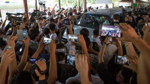 Ảnh: Toàn cảnh cuộc bầu cử lịch sử tại Myanmar 3