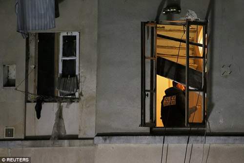 Nữ nghi phạm kêu cứu trước khi kích bom tự sát ở Paris 2