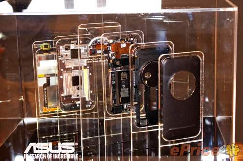 Asus ZenFone Zoom chính thức bán ra, giá cao 6