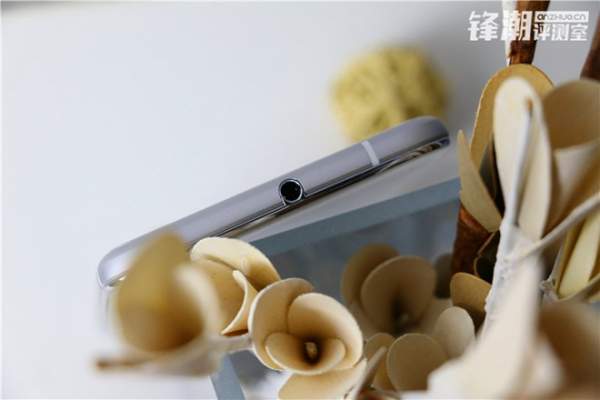 HTC One X9 chính thức lộ diện trong loạt ảnh thực tế 8
