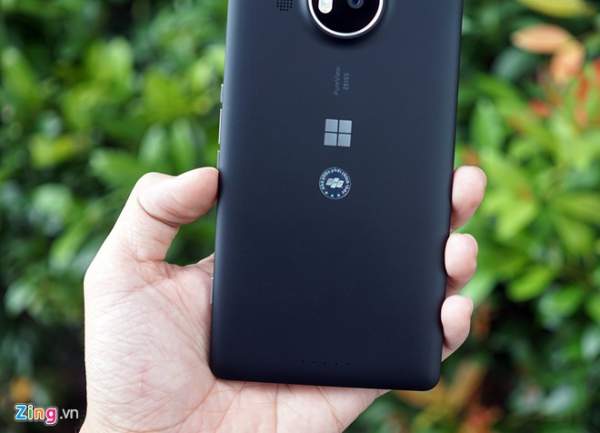 Ảnh chi tiết Lumia 950 XL sắp bán ở Việt Nam 10
