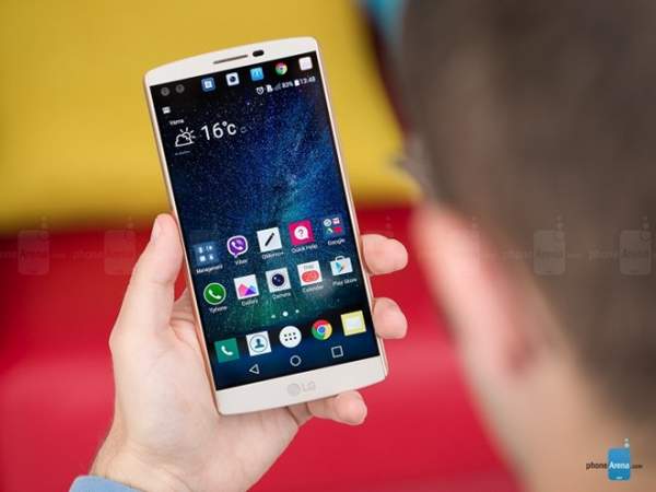 6 smartphone khác người ra mắt 2015 3