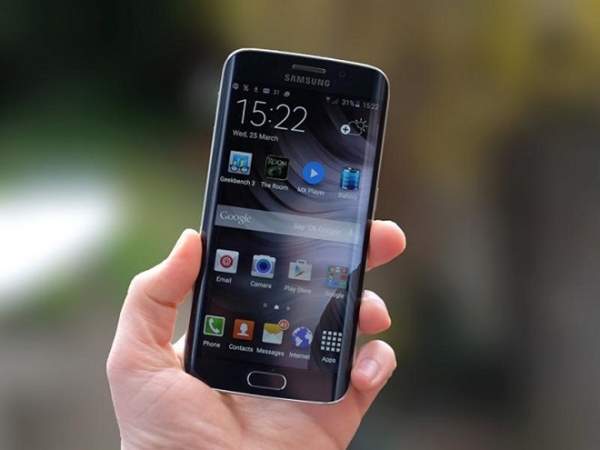 6 smartphone khác người ra mắt 2015 5