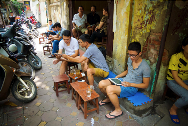 "Smartphone tại VN dùng giải trí, ở Trung Quốc để sống sót" 2