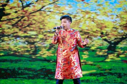 Á quân Giọng hát Việt nhí khuấy động hàng nghìn khán giả 9